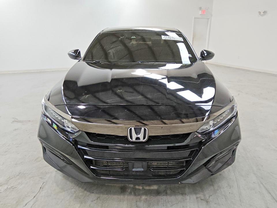 2019 Honda Accord VIN 1HGCV1F39KA166554 COPART salvage auction — NORMAL WEAR, PA - CERT OF TITLE, sold $9,200 on 2026-07-16 (photo 5)