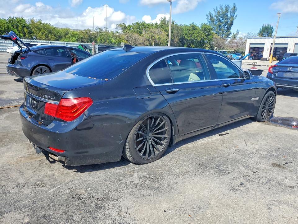 2012 BMW 7er VIN WBAKC8C57CC437645 COPART salvage auction — PARTIAL REPAIR, Fl - Cert Of Title-Rebuilt, sold $400 on 2026-07-15 (photo 3)