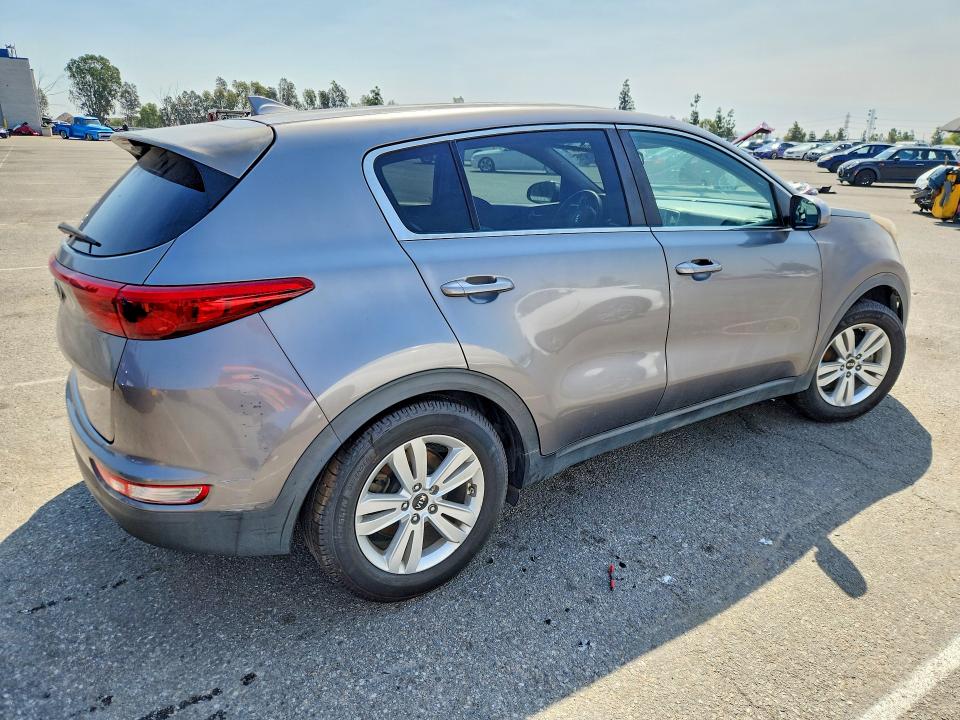 2019 Kia Sportage VIN KNDPM3AC5K7512991 COPART salvage auction — MINOR DENT/SCRATCHES, CA - SALVAGE CERTIFICATE, sold $2,300 on 2026-07-30 (photo 3)
