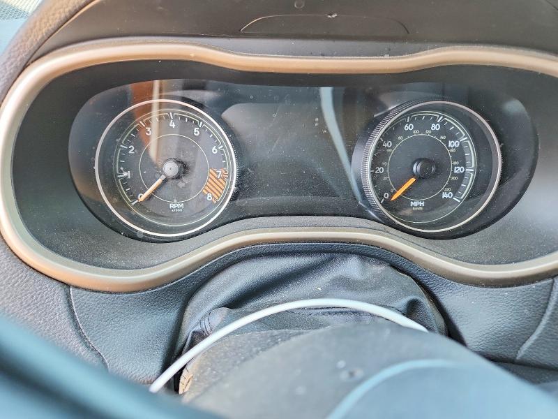 2015 Jeep Cherokee VIN 1C4PJMDS9FW752235 COPART salvage auction — FRONT END, Nm - Cert Of Title-Salvage, sold $1,399 on 2026-08-03 (photo 9)