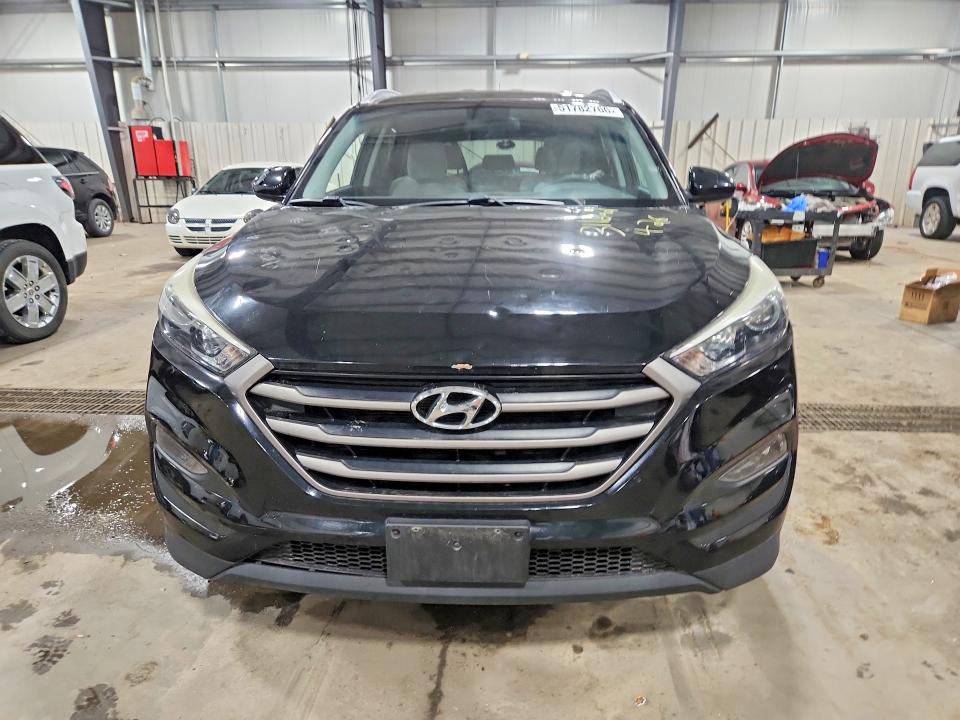 2016 Hyundai Tucson VIN KM8J3CA48GU101302 COPART salvage auction — VANDALISM, Mn - Cert Of Title-Prior Salvage, sold $2,550 on 2026-07-14 (photo 5)