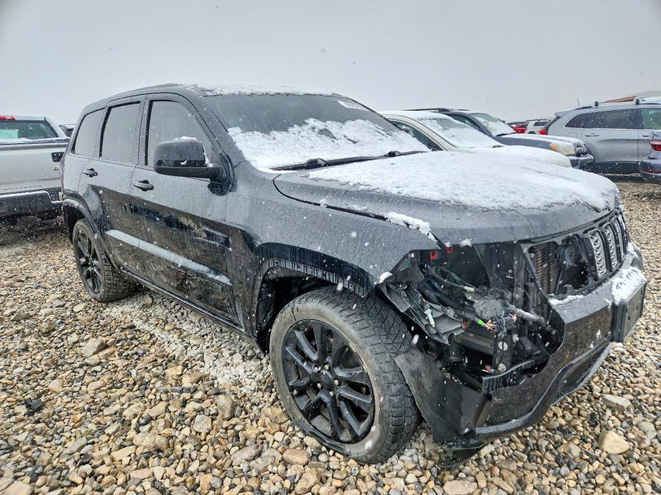2018 Jeep Cherokee VIN 1C4RJFAG6JC105113 COPART salvage auction — FRONT END, Ut - Salvage Certificate, sold $5,300 on 2026-07-31 (photo 4)