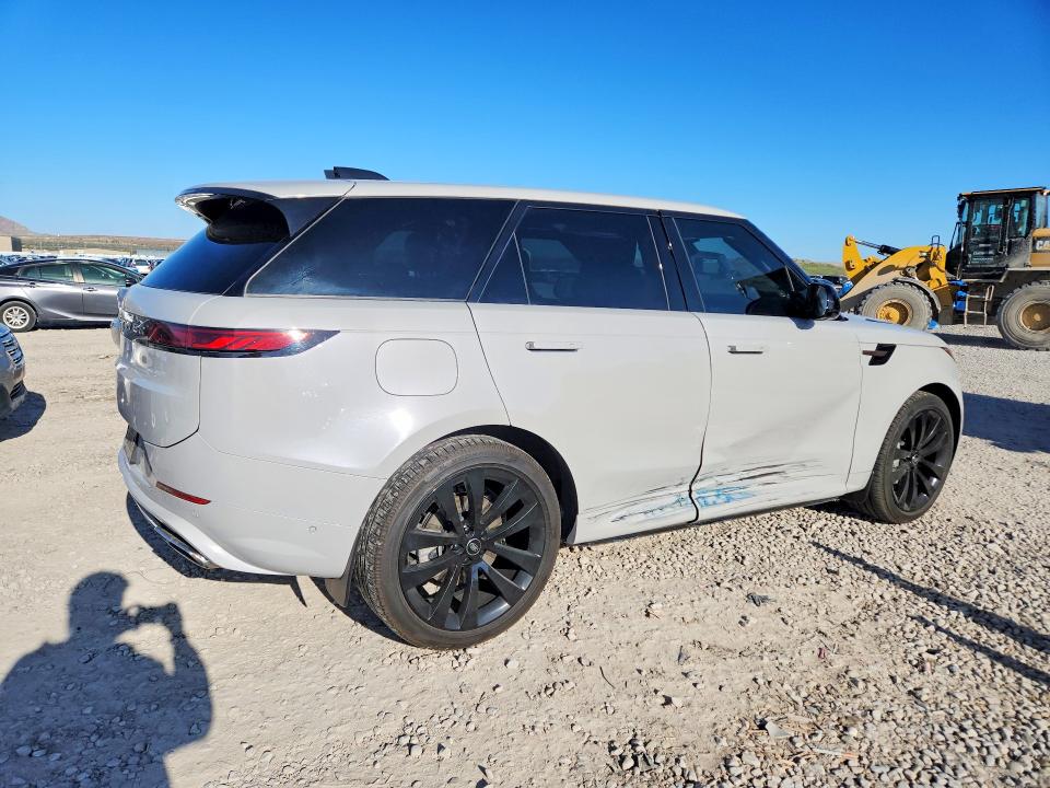 2025 Land rover RANGE ROVER VIN SAL1L9E42SA423583 COPART salvage auction — SIDE, Ut - Salvage Certificate, sold $74,000 on 2026-07-10 (photo 3)