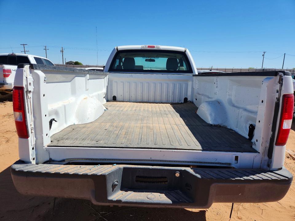 2008 Ford F-150 lightning VIN 1FTRF12288KB87627 COPART salvage auction — MINOR DENT/SCRATCHES, TX - CERTIFICATE OF TITLE, sold $500 on 2026-07-09 (photo 6)