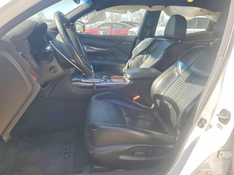 2017 Infiniti Q70 VIN JN1BY1AP4HM740824 COPART salvage auction — SIDE, Md - Cert Of Salvage > 75% Damage, sold $1,500 on 2026-07-23 (photo 7)