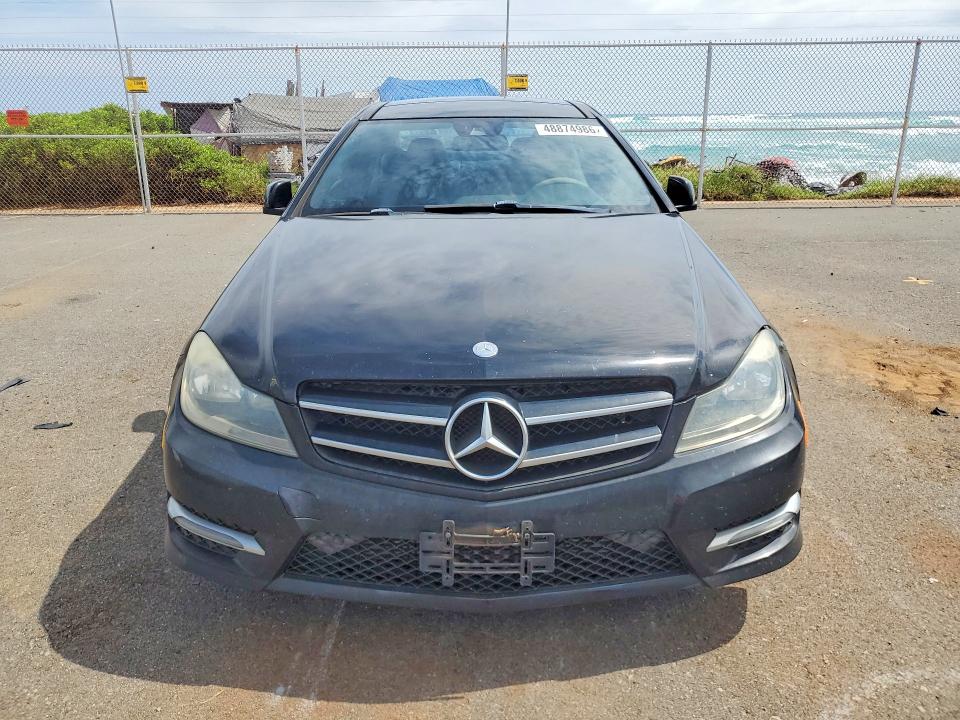 2014 Mercedes-benz C-klasse VIN WDDGJ4HBXEG284251 COPART salvage auction — SIDE, Hi - Certificate Of Salvage, sold $175 on 2026-08-03 (photo 5)