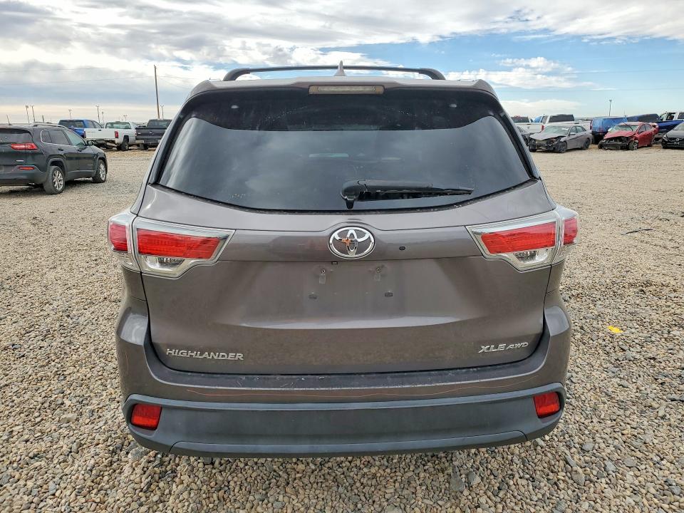 2015 Toyota VIN 5TDJKRFH9FS167236 COPART salvage auction — FRONT END, Tx - Salvage Vehicle Title, sold $7,700 on 2026-07-07 (photo 6)