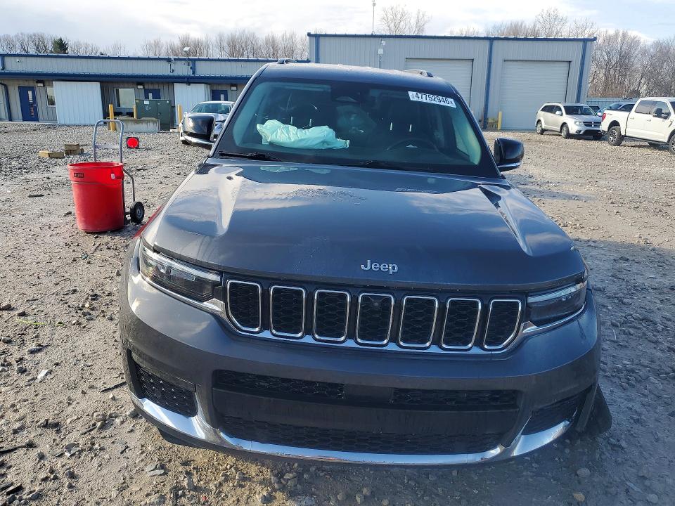 2023 Jeep Cherokee VIN 1C4RJKBG0P8777686 COPART salvage auction — SIDE, Salvage Title, sold $11,400 on 2026-09-03 (photo 5)