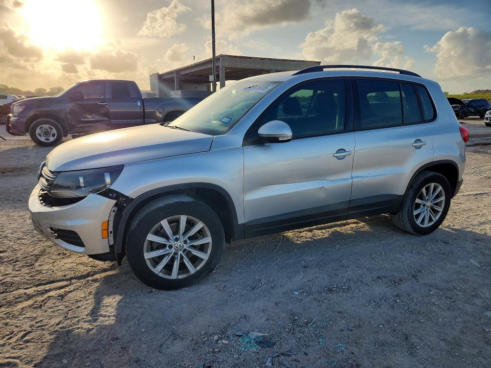 2017 Volkswagen Tiguan VIN WVGAV7AX2HK044961 COPART salvage auction — FRONT END, Salvage Title, sold $725 on 2026-08-18 (photo 1)