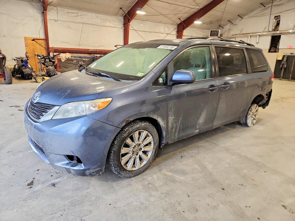 2014 Toyota Sienna VIN 5TDJK3DC4ES090925 COPART salvage auction — REAR END, Id - Salvage Certificate Of Title, sold $3,150 on 2026-07-13 (photo 1)