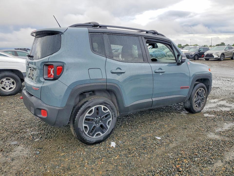 2016 Jeep Renegade VIN ZACCJBCT1GPC52789 COPART salvage auction — NORMAL WEAR, Ca - Dlr/Dis/Exp Only Salvage Title (P), sold $3,700 on 2026-07-21 (photo 3)
