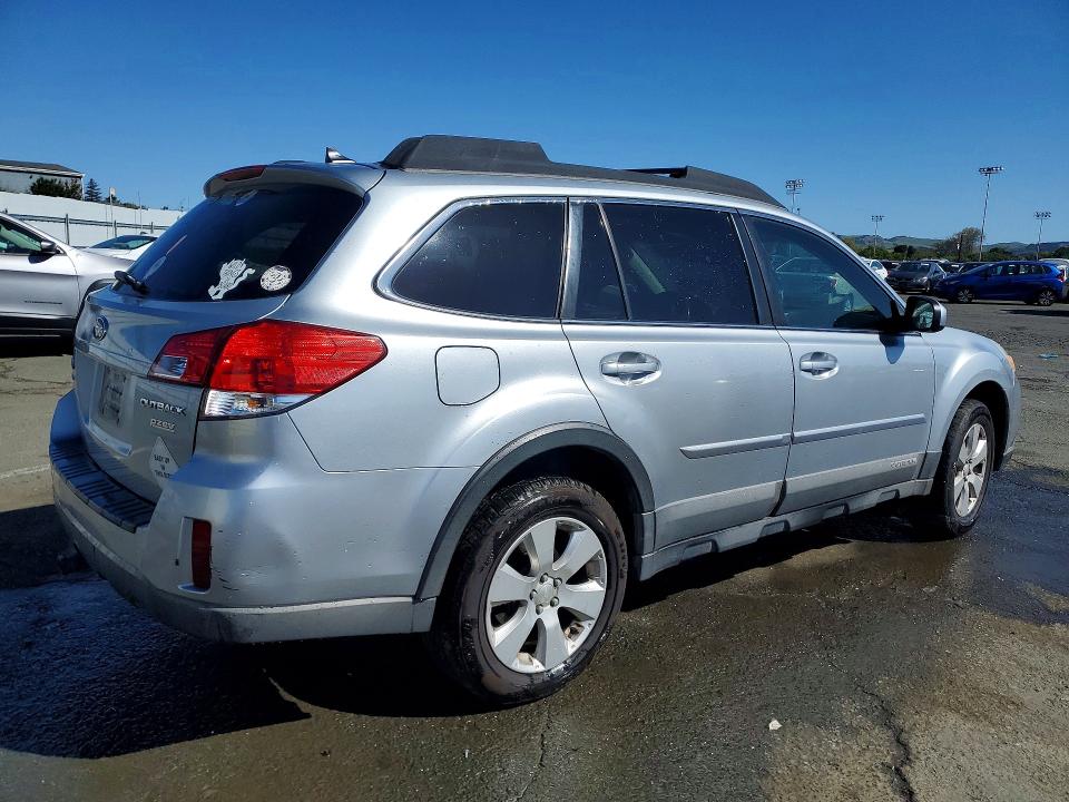 2012 Subaru Outback VIN 4S4BRBFC8C3216771 COPART salvage auction — MINOR DENT/SCRATCHES, Ca - Certificate Of Title, sold $250 on 2026-07-23 (photo 3)