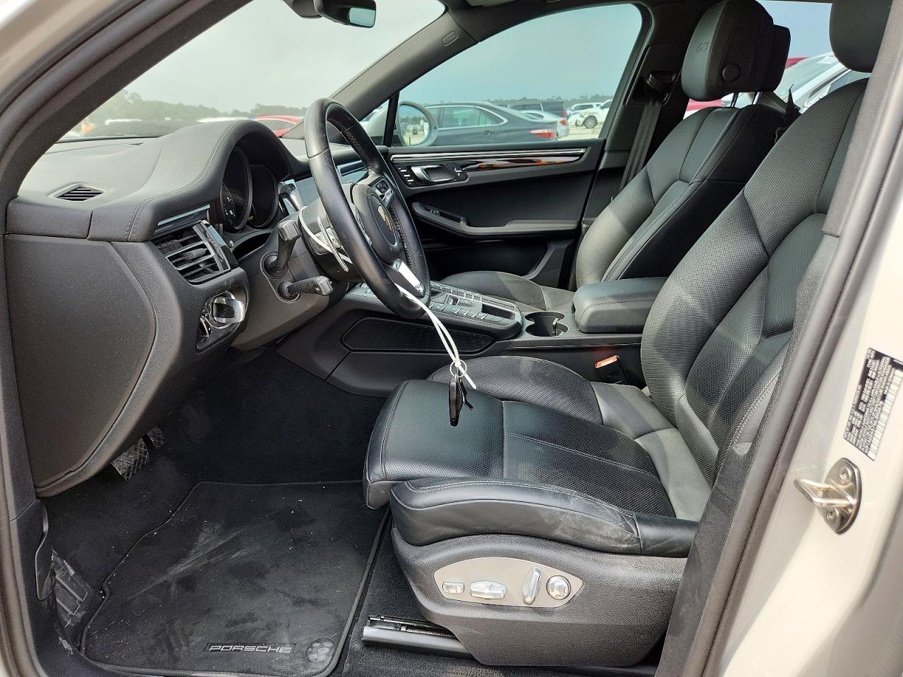 2021 Porsche Macan VIN WP1AG2A57MLB50678 COPART salvage auction — Front End, TX - SALVAGE VEHICLE TITLE, sold $27,250 on 2026-07-07 (photo 7)