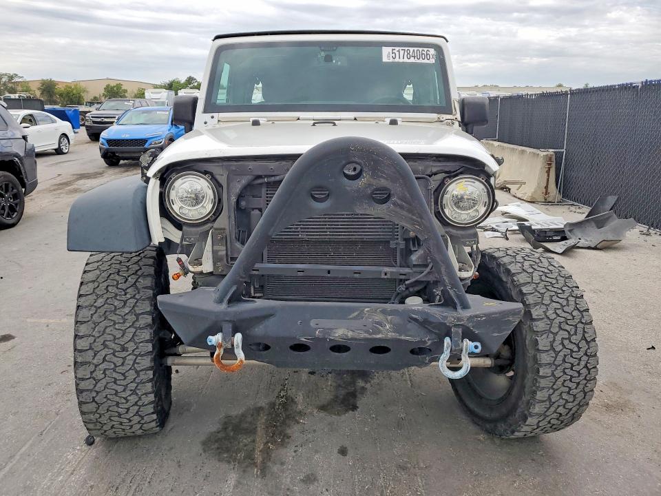 2018 Jeep VIN 1C4BJWEG8JL935801 COPART salvage auction — FRONT END, Fl - Certificate Of Destruction, sold $4,250 on 2026-07-02 (photo 5)