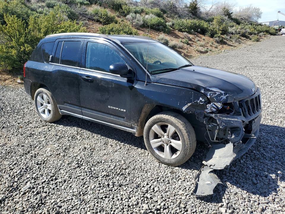 2016 Jeep Compass VIN 1C4NJCBAXGD560508 COPART salvage auction — FRONT END, Ca - Salvage Certificate, sold $575 on 2026-07-09 (photo 4)