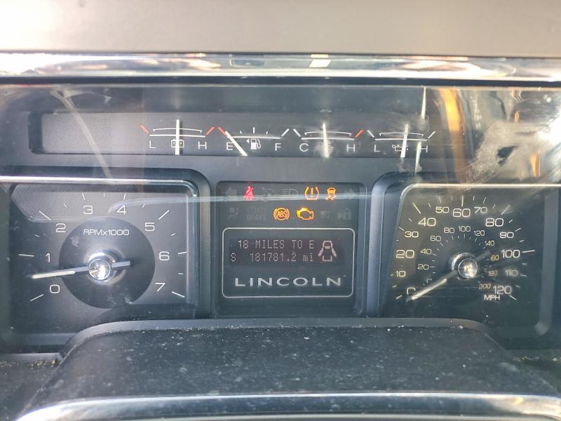 2011 Lincoln townhouse Navigator VIN 5LMJJ2J5XBEJ01892 COPART salvage auction — UNDERCARRIAGE, RI - CERTIFICATE OF TITLE, sold $1,500 on 2026-07-09 (photo 9)