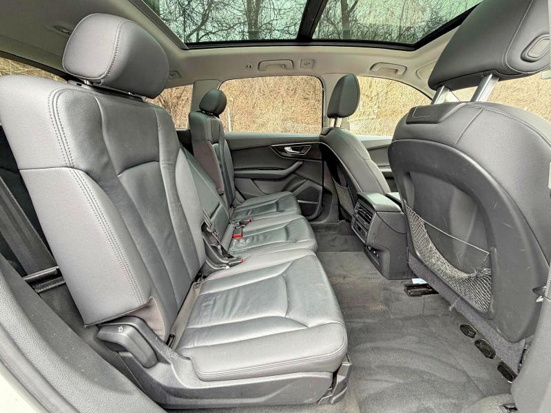 2021 Audi Q7 VIN WA1LXAF71MD017482 COPART salvage auction — NORMAL WEAR, Az - Certificate Of Title (P), sold $16,700 on 2026-07-31 (photo 6)