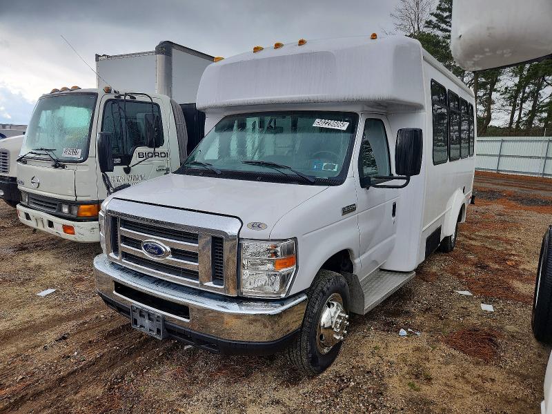 2019 Ford Econoline e350 VIN 1FDEE3FS3KDC06583 COPART salvage auction — MINOR DENT/SCRATCHES, NY - CERTIFICATE OF TITLE, sold $11,600 on 2026-07-14 (photo 2)