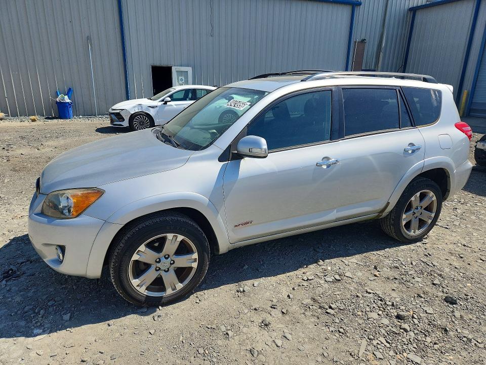 2011 Toyota Rav4 VIN JTMRK4DV6B5099380 COPART salvage auction — MINOR DENT/SCRATCHES, Md - Certificate Of Title, sold $2,050 on 2026-07-09 (photo 1)