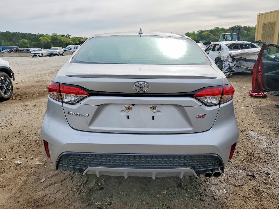 2020 Toyota Corolla VIN 5YFP4RCE3LP027962 COPART salvage auction — MINOR DENT/SCRATCHES, In - Certificate Of Title, sold $13,300 on 2026-07-07 (photo 6)