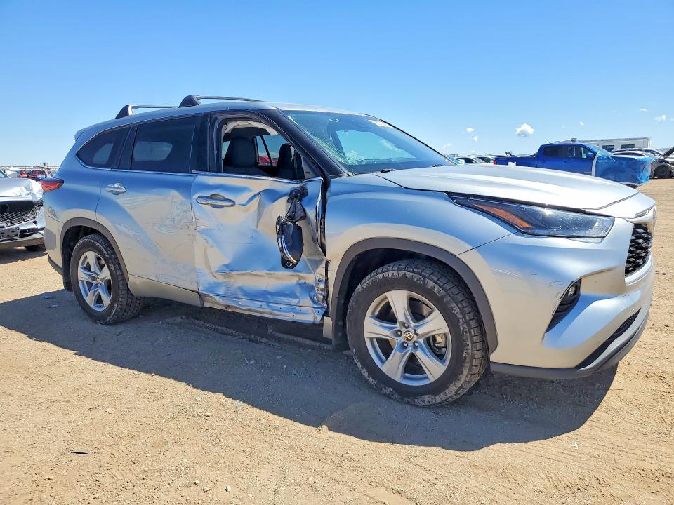 2021 Toyota Highlander VIN 5TDBZRBH9MS097935 COPART salvage auction — SIDE, Ca - Salvage Certificate, sold $10,900 on 2026-07-20 (photo 4)