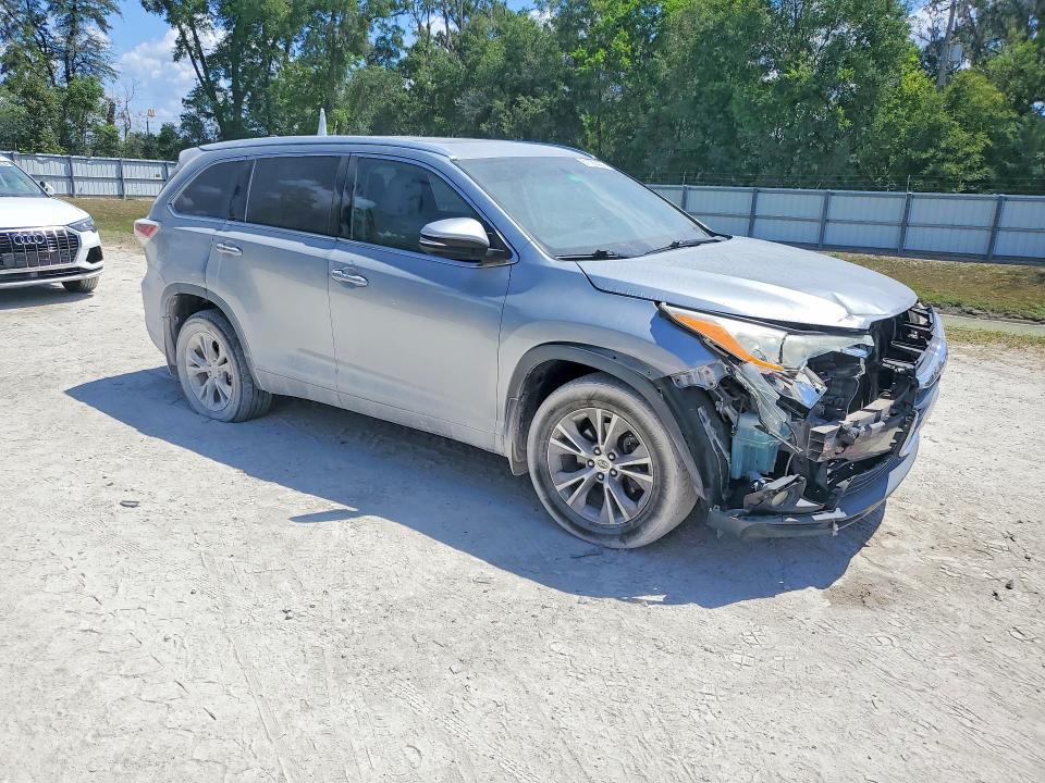 2014 Toyota Highlander VIN 5TDJKRFH3ES042537 COPART salvage auction — FRONT END, Salvage Title, sold $3,100 on 2026-07-28 (photo 4)