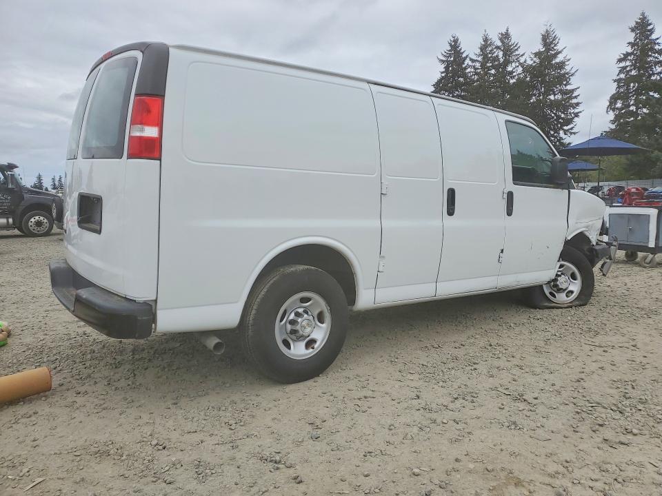 2023 Chevrolet Express 2500 VIN 1GCWGAFP1P1106543 COPART salvage auction — FRONT END, Mo - Junking Certificate, sold $8,200 on 2026-07-10 (photo 3)