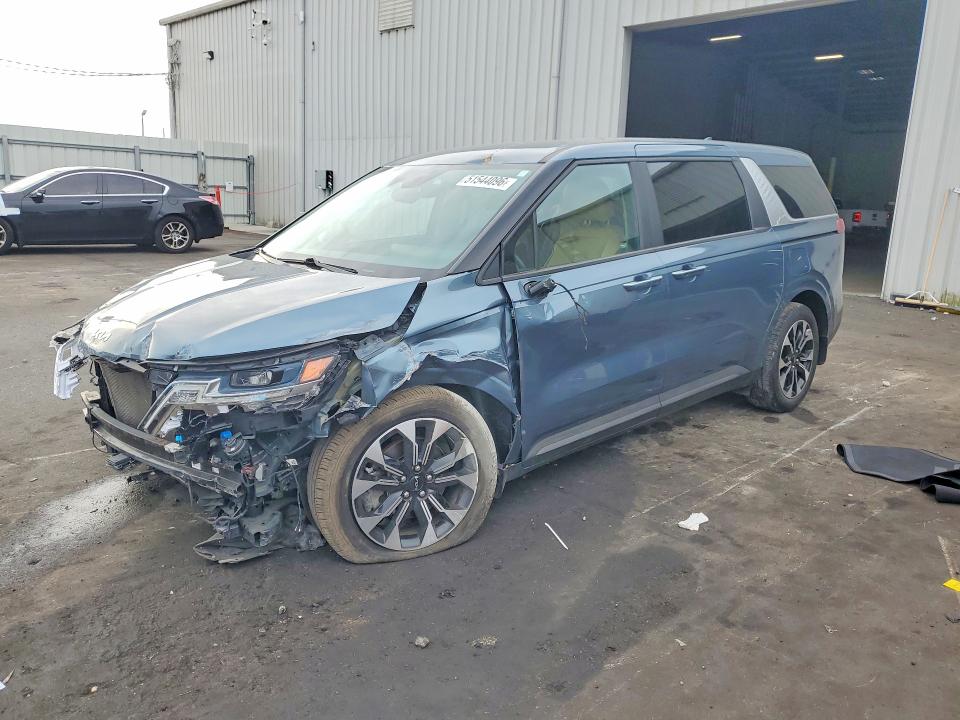2022 Kia Carnival VIN KNDNC5H37N6167291 COPART salvage auction — FRONT END, FL, sold $7,300 on 2026-07-20 (photo 1)