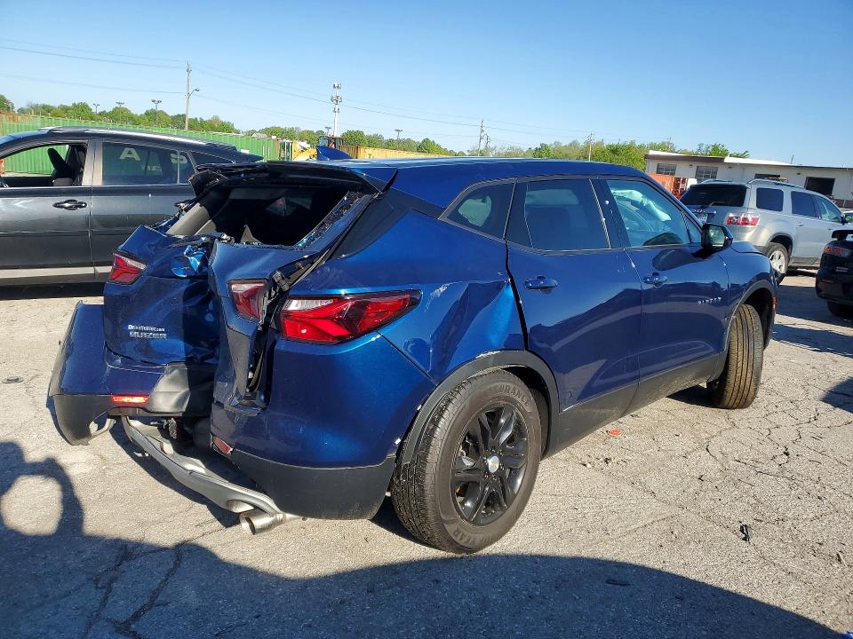 2022 Chevrolet Blazer VIN 3GNKBCR45NS127098 COPART salvage auction — SIDE, In - Bill Of Sale - Parts Only, sold $1,250 on 2026-07-02 (photo 3)