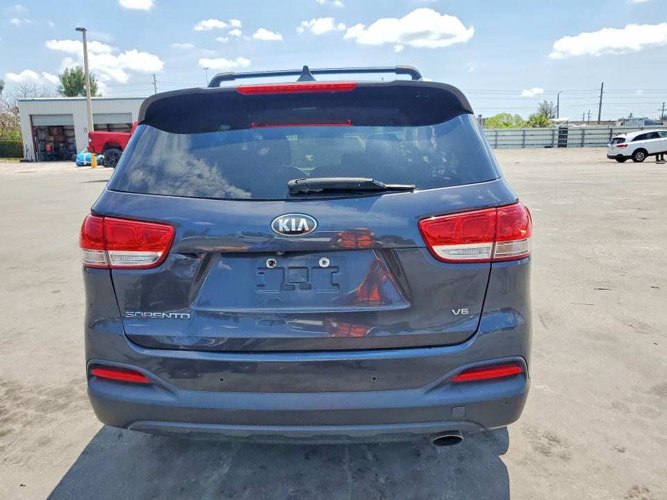 2017 Kia Sorento VIN 5XYPGDA52HG292350 COPART salvage auction — NORMAL WEAR, In - Certificate Of Title (P), sold $2,550 on 2026-07-02 (photo 6)