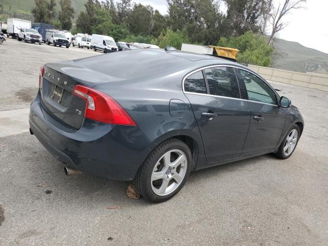 2013 Volvo S60 VIN YV1612FS1D1216915 COPART salvage auction — VANDALISM, CA - SALVAGE CERTIFICATE, sold $200 on 2026-07-31 (photo 3)