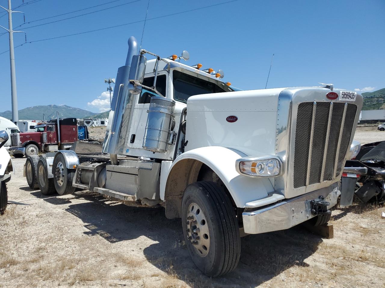 2023 Peterbilt 389 VIN 1XPXP4EX8PD873066 — COPART salvage auction photo