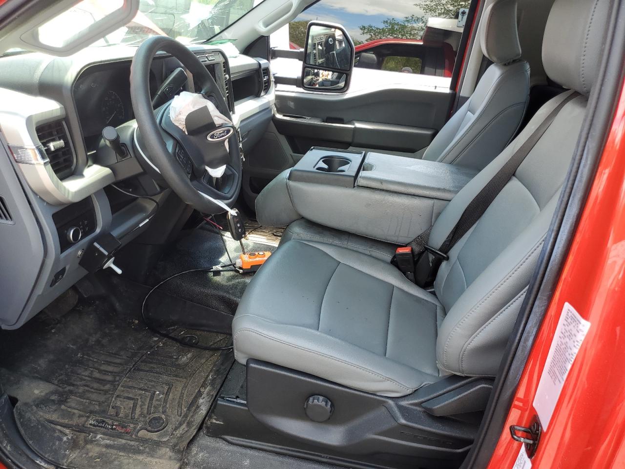 2024 Ford F550 VIN 1FDUF5HN8RDA25596 COPART salvage auction — Front End, MA - CERT OF TITLE-SALVAGE, sold $32,500 on 2025-06-25 (photo 7)