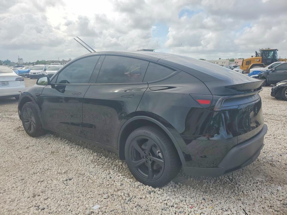 2026 Tesla Model y VIN 7SAYGDED0TA655752 COPART salvage auction — SIDE, Fl - Certificate Of Destruction, sold $6,600 on 2026-07-28 (photo 2)