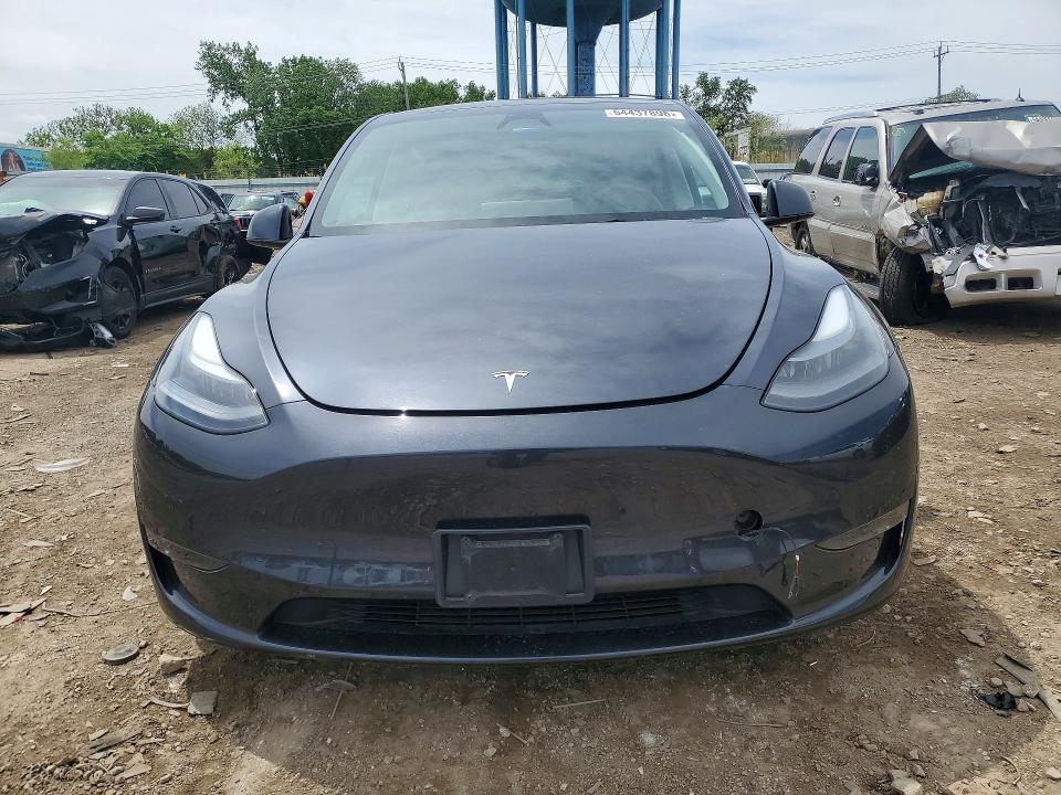 2024 Tesla Model y VIN 7SAYGDEFXRA278454 COPART salvage auction — SIDE, Il - Salvage Certificate, sold $15,300 on 2026-07-24 (photo 5)