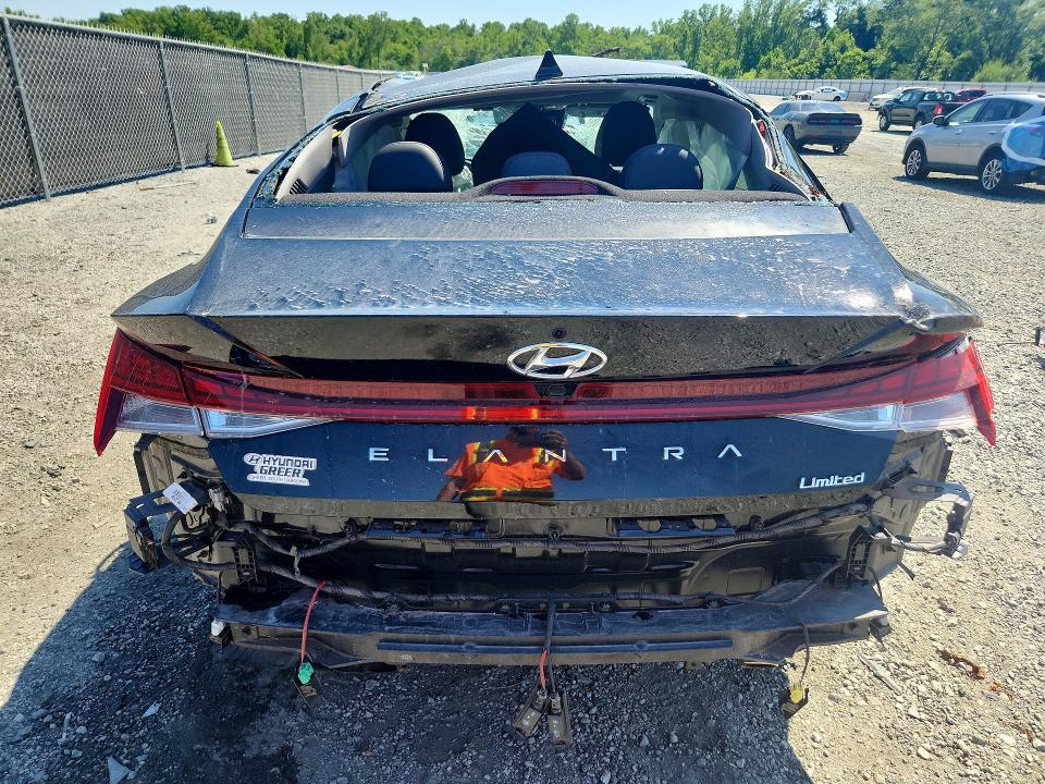 2022 Hyundai Elantra VIN KMHLP4AG7NU341533 COPART salvage auction — ROLLOVER, Sc - Non-Reb & Rem Salvage Title, sold $1,100 on 2026-07-15 (photo 6)