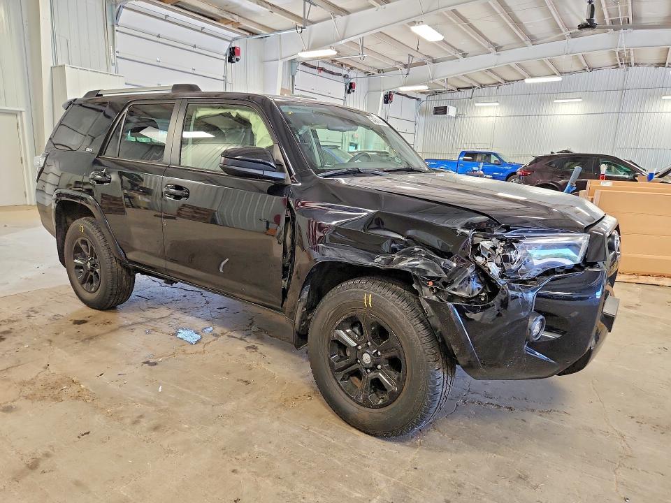 2024 Toyota 4runner VIN JTEMU5JRXR6282198 COPART salvage auction — FRONT END, MN - CERT OF TITLE-SALVAGE, sold $16,200 on 2026-07-28 (photo 4)