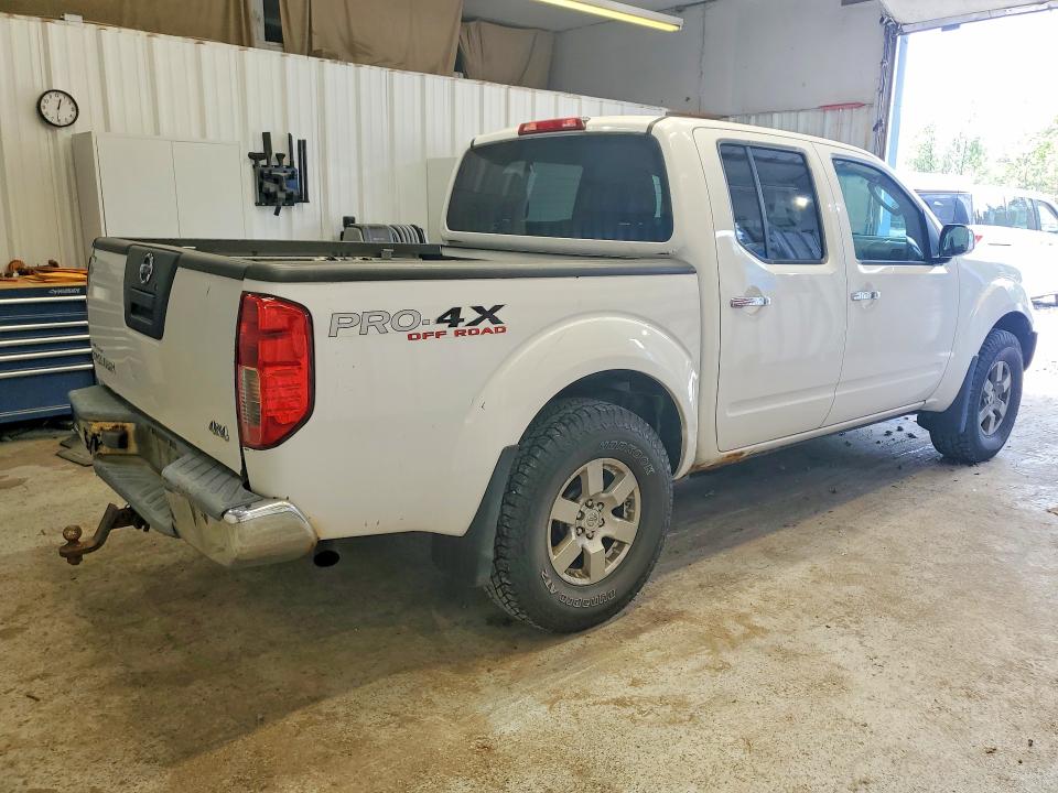 2006 Nissan Frontier VIN 1N6AD07W06C410031 COPART salvage auction — MINOR DENT/SCRATCHES, Me - Certificate Of Title, sold $975 on 2026-07-09 (photo 3)