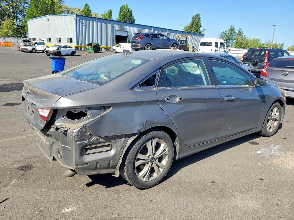 2011 Hyundai Sonata VIN 5NPEC4AC1BH028070 COPART salvage auction — REAR END, Or - Salvage Title Certificate, sold $825 on 2026-07-08 (photo 3)