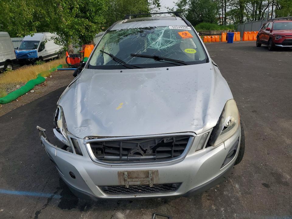 2010 Volvo Xc60 VIN YV4960DZXA2107977 COPART salvage auction — FRONT END, OR - LIEN PAPERS SALVAGE, sold $325 on 2026-07-13 (photo 5)