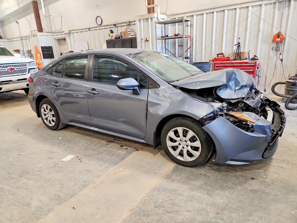 2022 Toyota VIN 5YFEPMAE1NP307449 COPART salvage auction — FRONT END, Salvage Title, sold $300 on 2026-07-29 (photo 4)