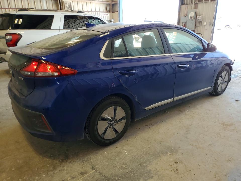 2022 Hyundai Ioniq VIN KMHC75LC3NU268550 COPART salvage auction — SIDE, Tx - Salvage Vehicle Title, sold $3,050 on 2026-07-06 (photo 3)