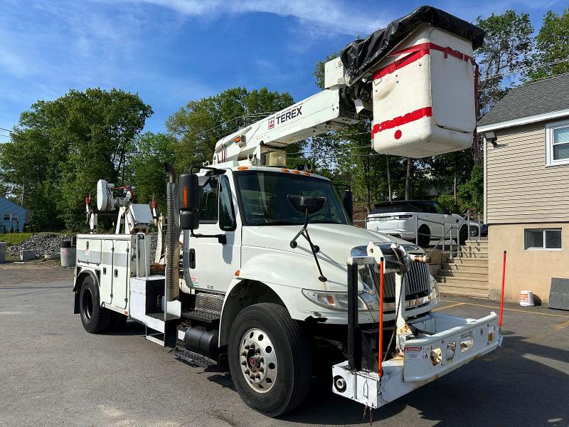2011 International 4000 series VIN 1HTMKAAR3BH319642 COPART salvage auction — MINOR DENT/SCRATCHES, Tn - Certificate Of Title (P), sold $15,000 on 2026-07-29 (photo 2)
