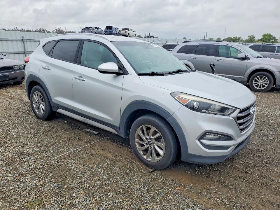 2018 Hyundai VIN KM8J3CA4XJU651205 COPART salvage auction — NORMAL WEAR, Ut - Certificate Of Title (P), sold $1,800 on 2026-07-17 (photo 4)