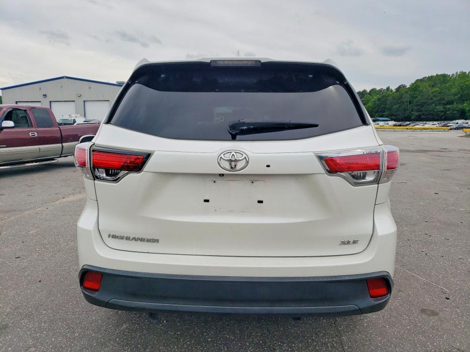 2014 Toyota VIN 5TDKKRFH1ES013039 COPART salvage auction — FRONT END, Nc - Salvage Certificate Of Title, sold $600 on 2026-07-21 (photo 6)