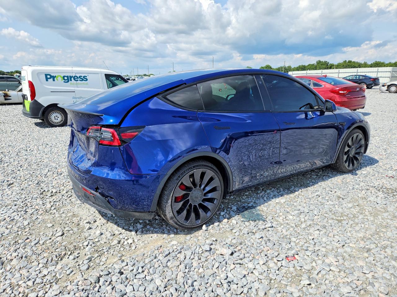 2022 Tesla Model Y VIN 7SAYGDEF3NF372818 COPART salvage auction — Rear End, FL - CERT OF TITLE SLVG REBUILDABLE, sold $12,500 on 2026-07-03 (photo 3)