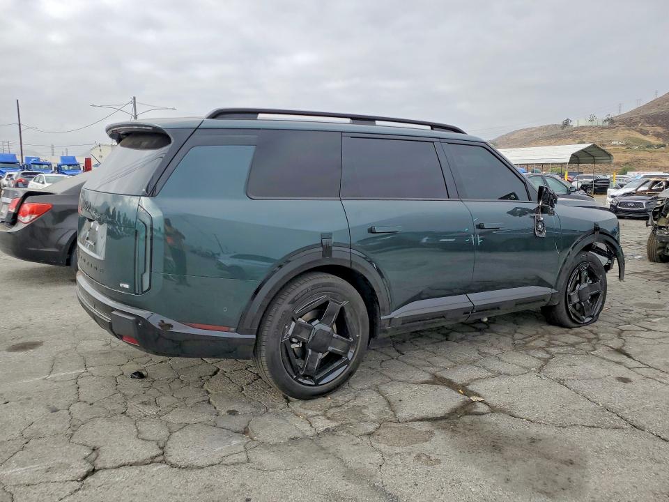 2027 Kia Telluride VIN 5XYPDES17VG025808 COPART salvage auction — FRONT END, CA - SALVAGE CERTIFICATE, sold $25,000 on 2026-07-16 (photo 3)