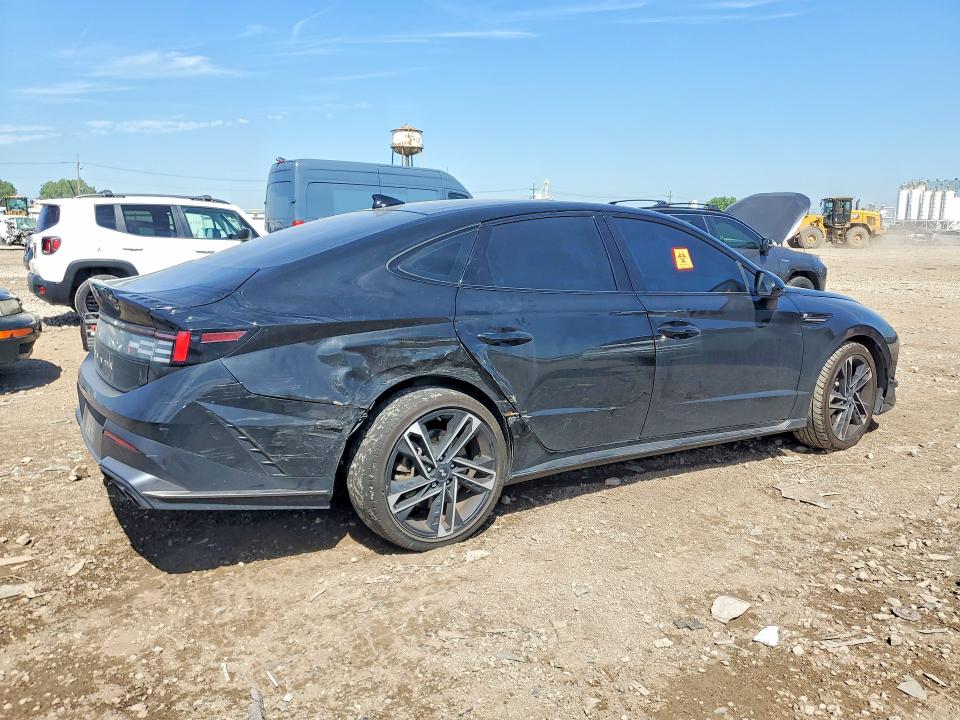 2025 Hyundai Sonata VIN KMHL54JC8SA488573 COPART salvage auction — SIDE, Il - Salvage Certificate, sold $9,900 on 2026-07-31 (photo 3)