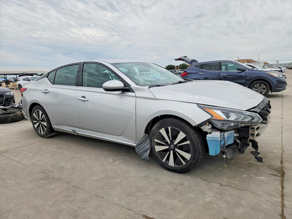 2019 Nissan VIN 1N4BL4EV6KC217863 COPART salvage auction — UNDERCARRIAGE, Tx - Salvage Vehicle Title, sold $1,950 on 2026-07-09 (photo 4)