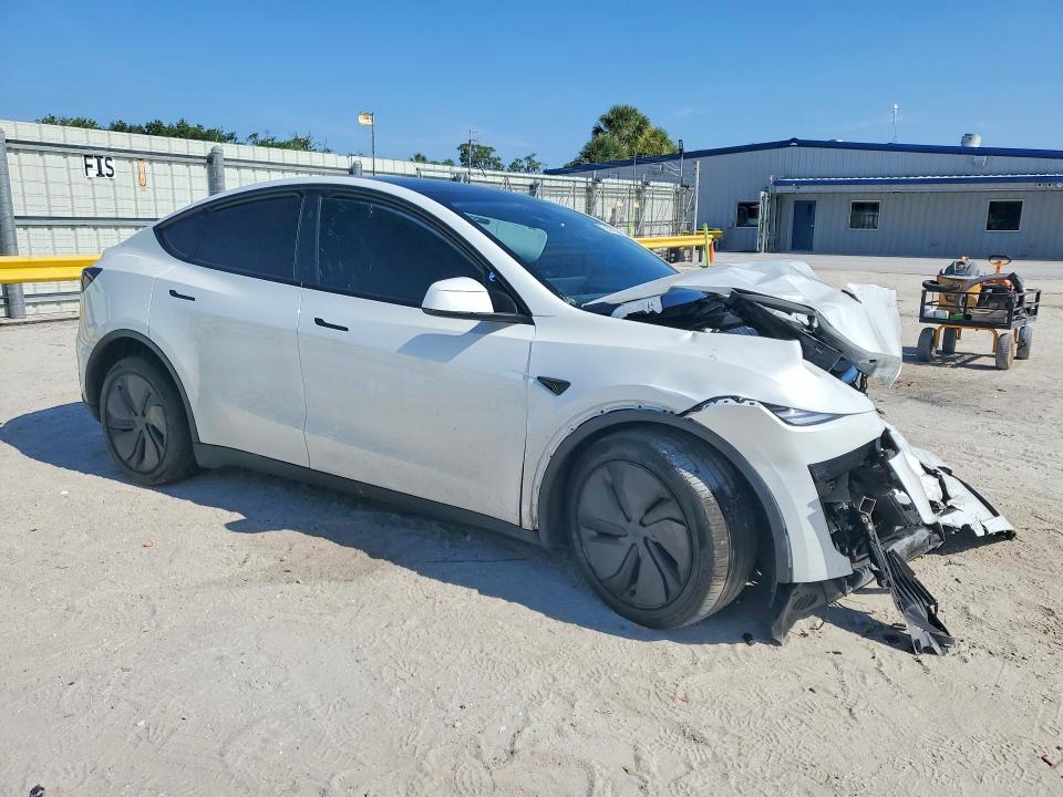 2026 Tesla Model y VIN 7SAYGDEE6TA461090 COPART salvage auction — FRONT END, Fl - Cert Of Title Slvg Rebuildable, sold $13,500 on 2026-07-08 (photo 4)